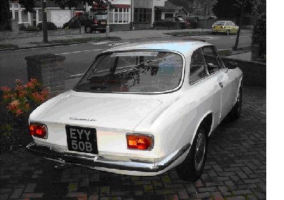 Alfa Romeo Giulia Sprint GT.jpg and 